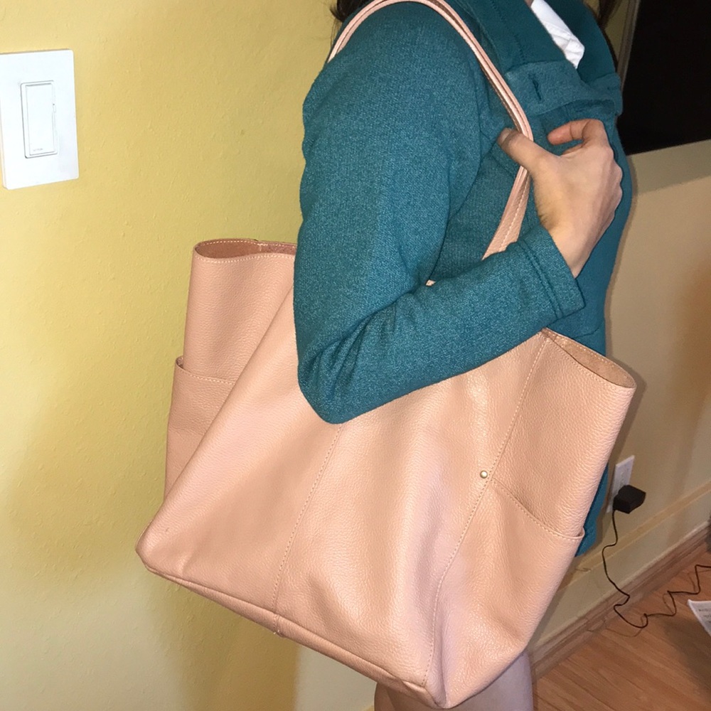 GORGEOUS American Eagle Genuine Leather